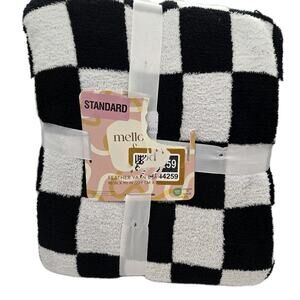 Feather Yarn 90" X 90" Blanket Black White Checkerboard NEW Buttery Soft Cozy